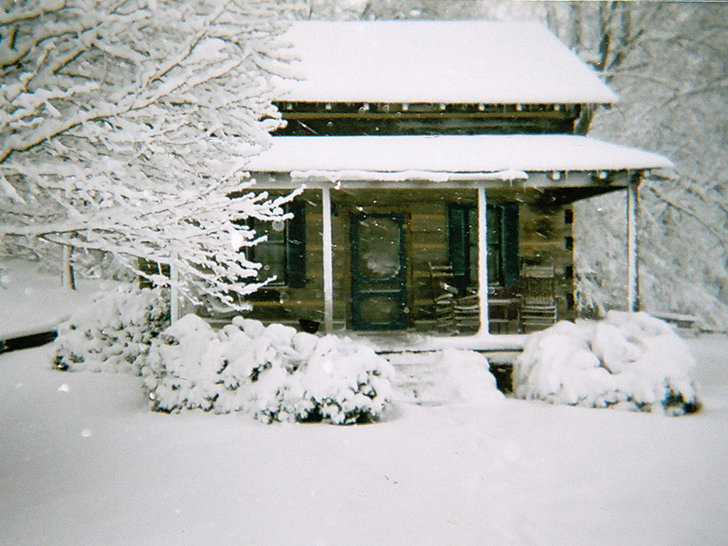 Cozy Cabin in the Tennessee Snow